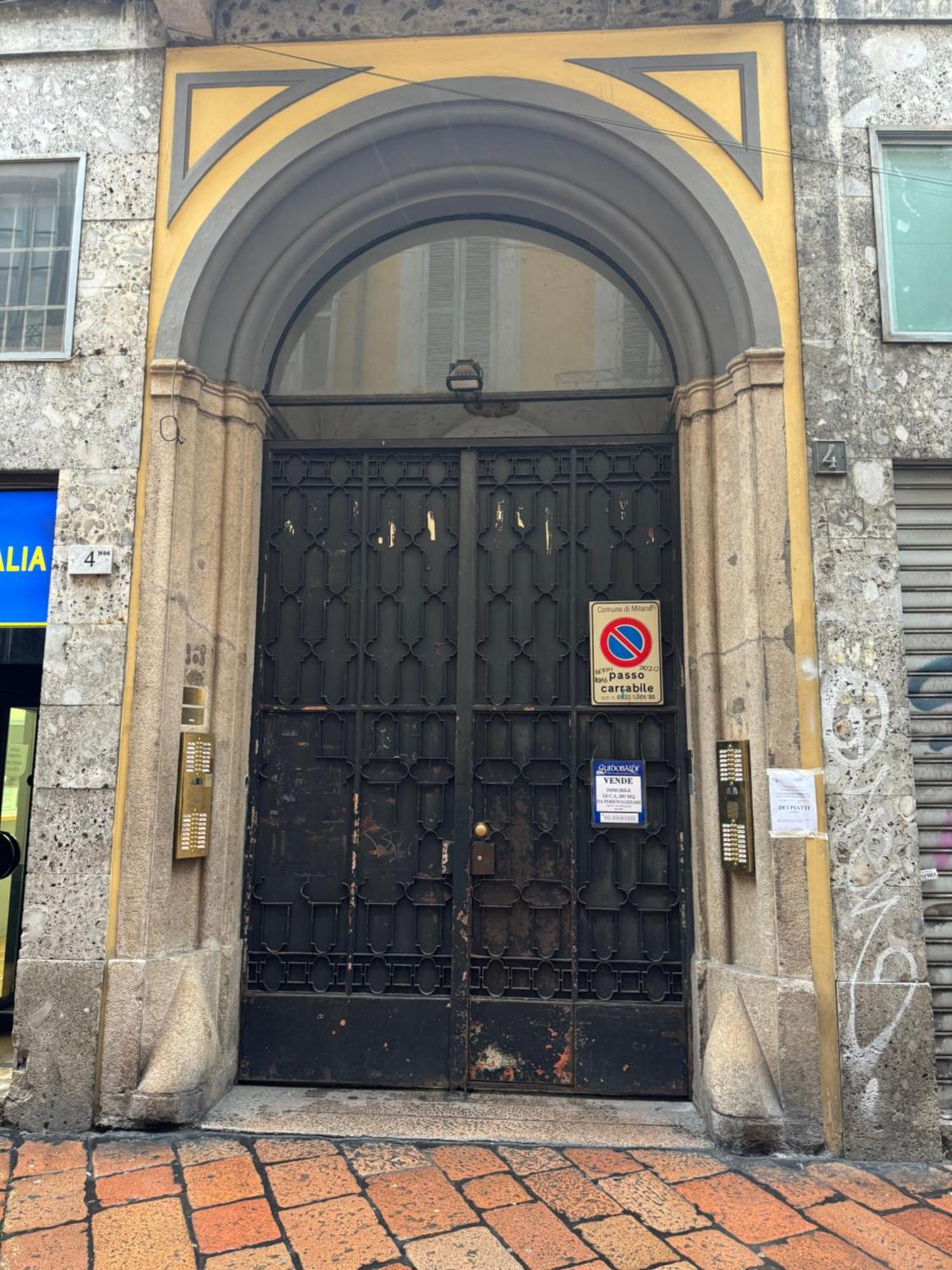 Free 30 Minutes Preemptive Cognitive Disconnect Therapy Price Location Real Duomo Palace Mini Suite Milano Ngoại thất bức ảnh